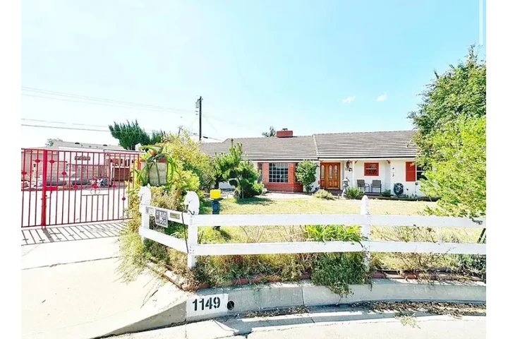 $2950 : 14,743-square-foot West Covin image 4