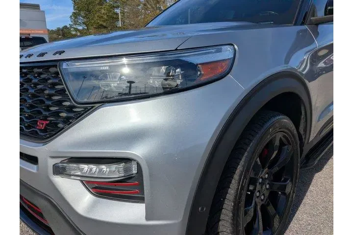 $28495 : Ford Explorer 2021 AWD ST 4d image 9