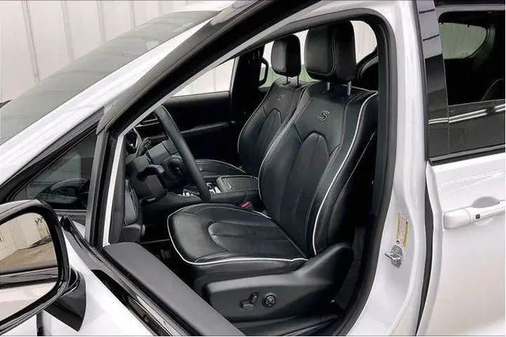 $36990 : Chrysler Pacifica 2024 Limit image 8
