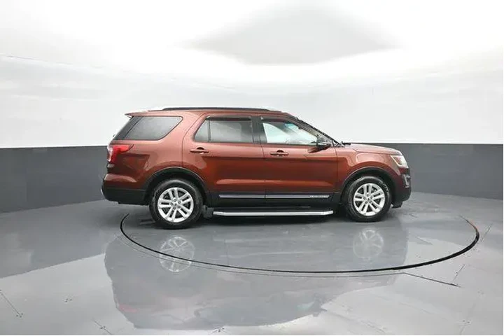 $12413 : Ford Explorer 2016 XLT 4dr S image 8