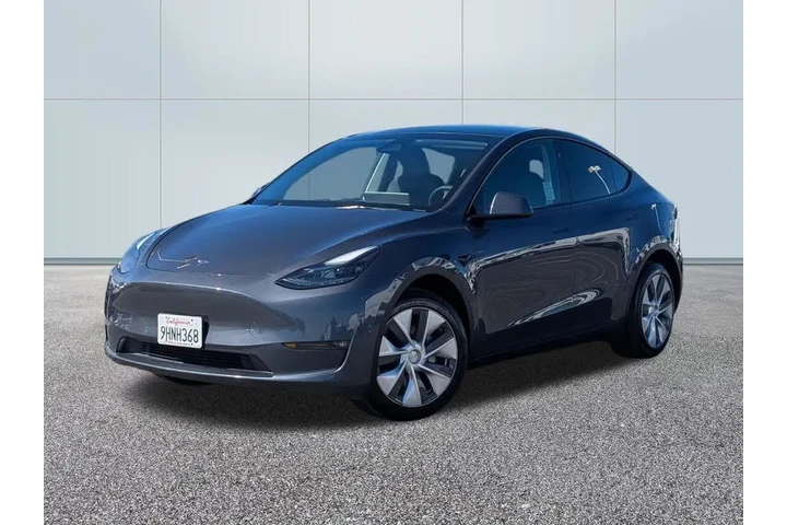 $27785 : Tesla Model Y 2023 AWD Long image 1