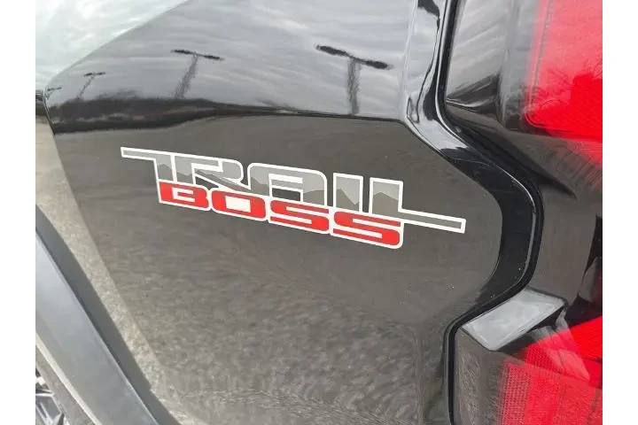 $33000 : Chevrolet Colorado 2023 4x4 image 9