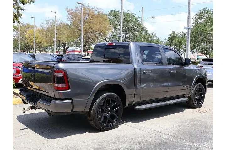 $31490 : Ram 1500 2022 4x2 Laramie 4d image 9