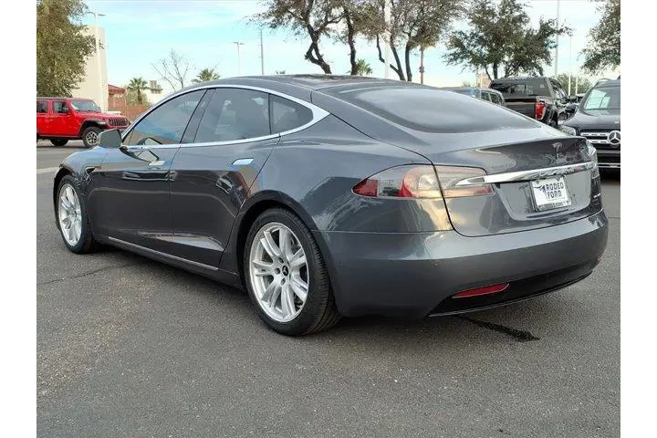 $31900 : Tesla Model S 2020 AWD Long image 3