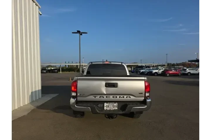 $26900 : Toyota Tacoma 2021 4x2 TRD O image 5