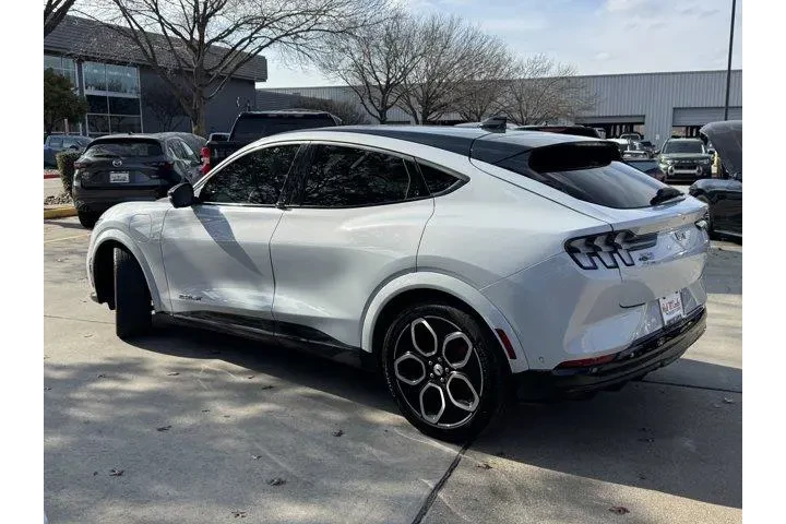 $38554 : Ford Mustang Mach-E 2023 AWD image 9
