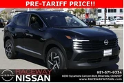 $22501 : Nissan Kicks 2025 SV 4dr Cro thumbnail