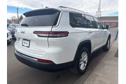 $34995 : 2023 Grand Cherokee L Laredo thumbnail