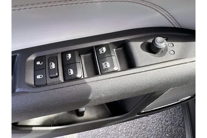 $25999 : Jeep Compass 2023 4x4 Limite image 9