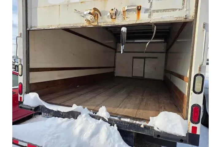 $10467 : Ford E-Series 2017 E-350 SD image 4