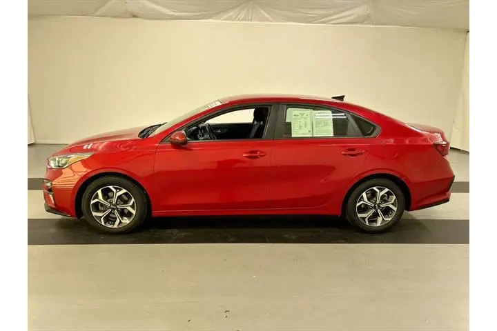 $13291 : Kia Forte 2021 LXS 4dr Sedan image 6