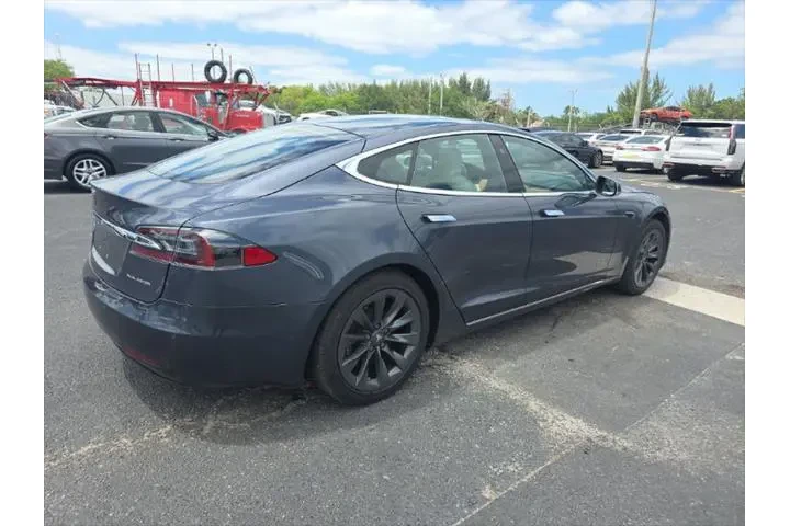 $31690 : Tesla Model S 2020 AWD Long image 4