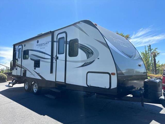 $17900 : 2017 Keystone RV Passport 245 image 5