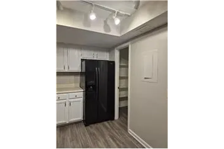 $1795 : Rental property with 2 bedro image 8