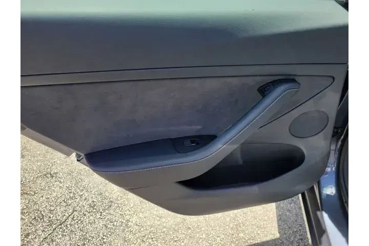 $28457 : Tesla Model 3 2023 AWD Perfo image 7