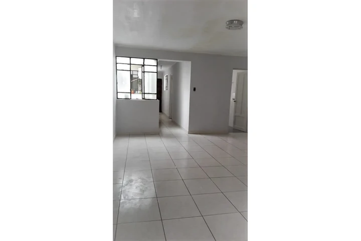 VENDO LINCE DEPARTAMENTO image 3