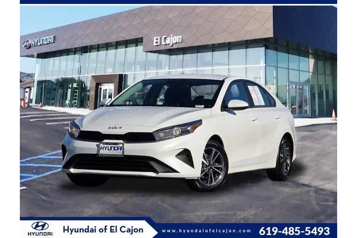 $17900 : Kia Forte 2023 LXS 4dr Sedan image 1