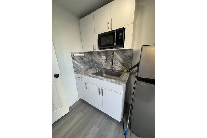 $1000 : SE RENTA APARTAMENTO image 7