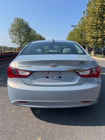 $10123 : PRE-OWNED 2013 HYUNDAI SONATA image 8