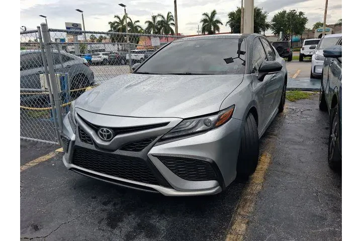$19990 : Toyota Camry 2021 AWD XSE 4d image 4