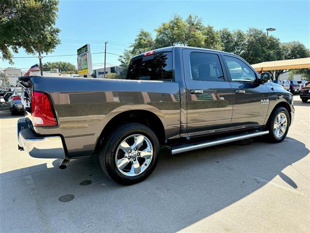 $14950 : 2017 RAM 1500 Lone Star image 7