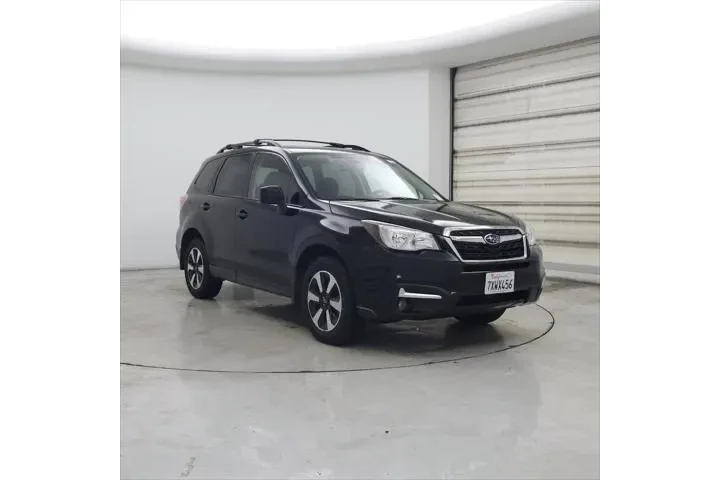 $18998 : Subaru Forester 2017 AWD 2.5 image 1