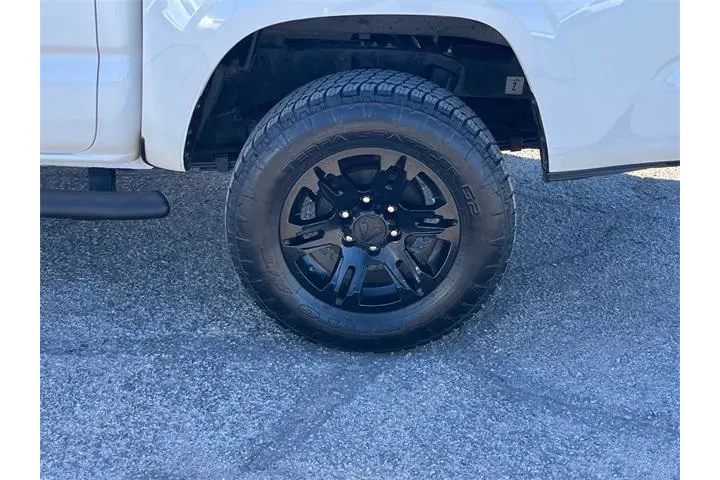 $32098 : Toyota Tacoma 2022 4x2 SR5 4 image 5