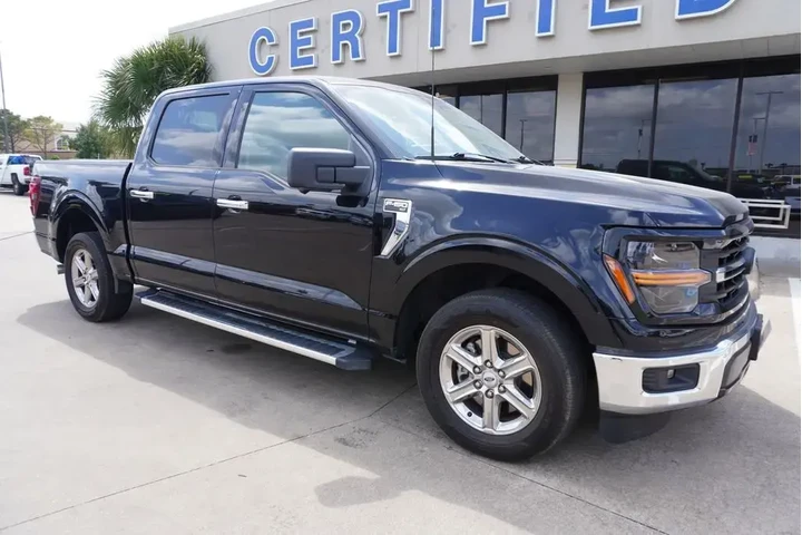 $39988 : Ford F-150 2024 4x2 XLT 4dr image 1