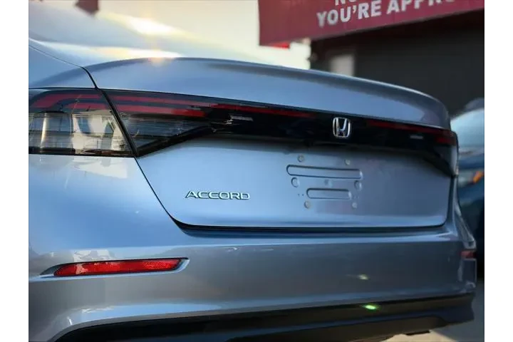 $20395 : Honda Accord 2023 EX 4dr Sed image 7