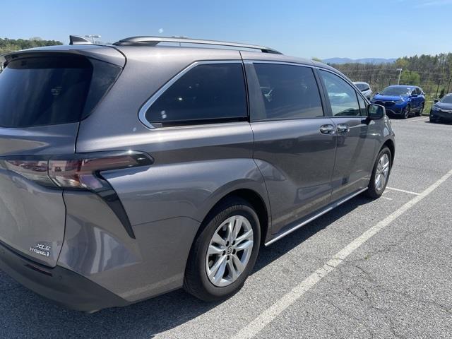 $49998 : PRE-OWNED 2024 TOYOTA SIENNA image 5