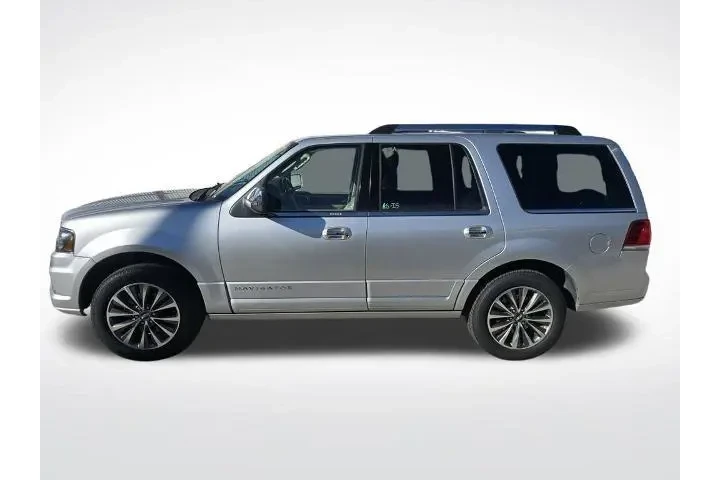 $19800 : Lincoln Navigator 2017 4x2 S image 5
