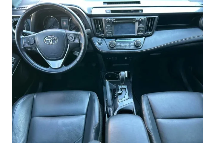 $21000 : 2016 RAV4 SE image 4
