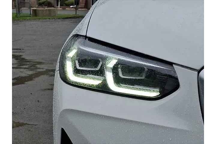 $30487 : BMW X3 2022 AWD xDrive30i 4d image 9