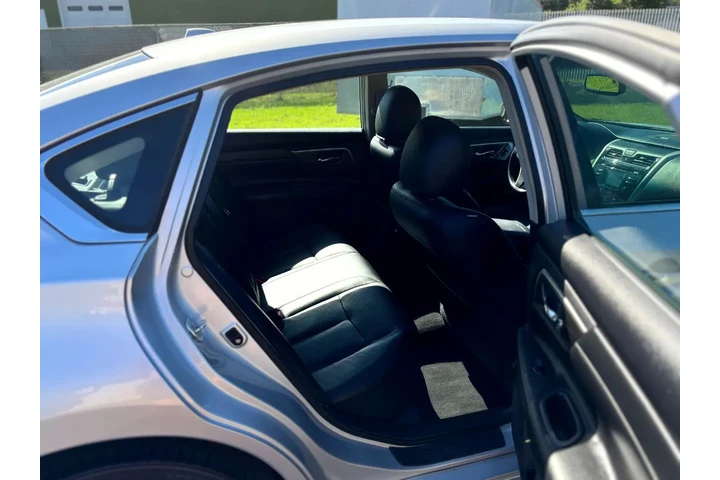 $10495 : 2013 Altima image 8