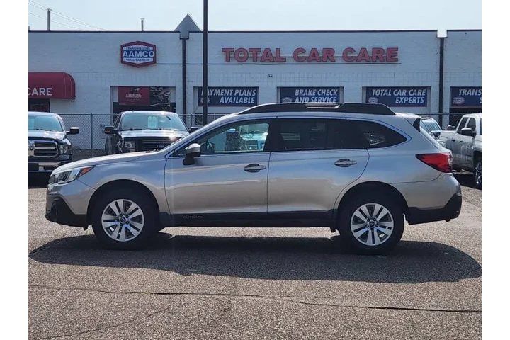 $15492 : 2018 Outback 2.5i Premium image 3