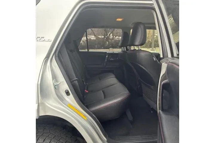 $39995 : Toyota 4Runner 2019 4x4 SR5 image 4