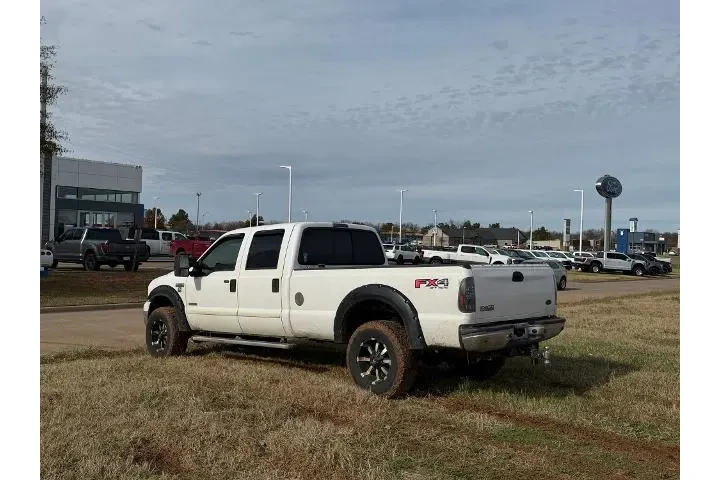 $9000 : Ford F-350 Super Duty 2005 4 image 3