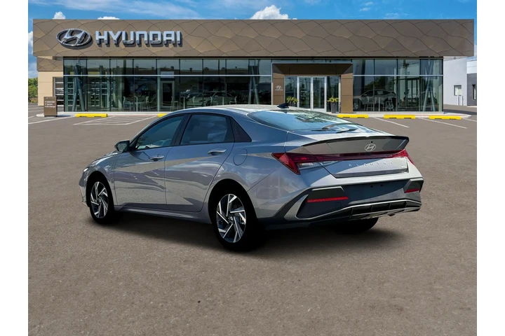 $23520 : Hyundai ELANTRA Hybrid 2025 image 5