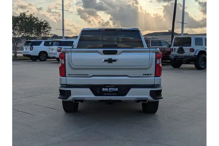 $32495 : Chevrolet Silverado 1500 Lim image 4