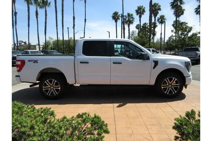 $36691 : Ford F-150 2023 4x4 XLT 4dr image 5