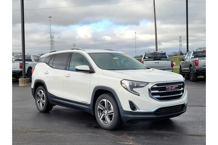 $18226 : GMC Terrain 2019 SLT 4dr SUV image 1