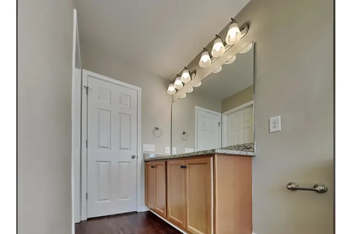 $1300 : Low income house for rent image 6