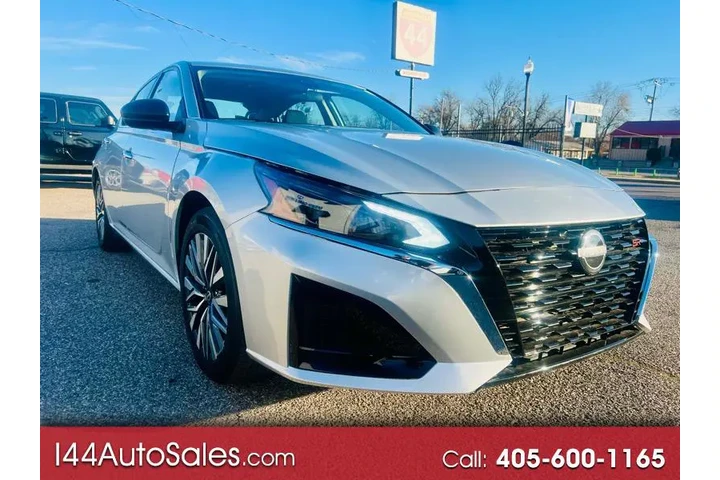 $22995 : 2024 Altima 2.5 SV image 1