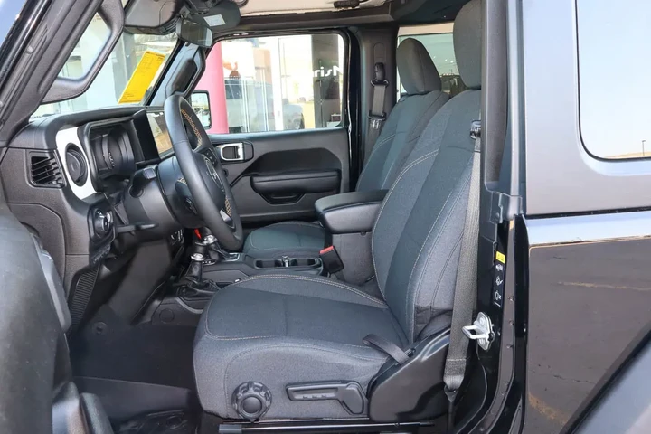 $29988 : 2024 Wrangler Sport S 2 Door image 7