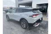 $27988 : Kia Sportage 2023 AWD SX 4dr thumbnail