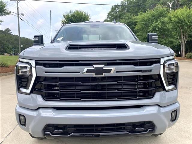 2024 Silverado 2500HD LT Crew image 2