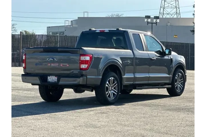 $27990 : Ford F-150 2021 4x2 XL 4dr S image 3