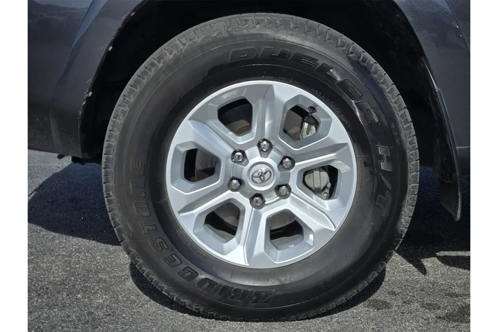 $37291 : Toyota 4Runner 2023 4x2 SR5 image 10