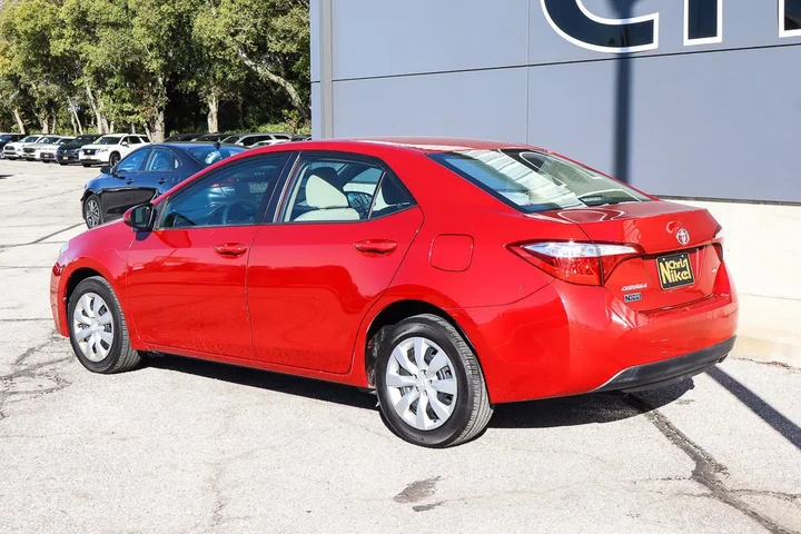 $14988 : 2015 Corolla LE image 6