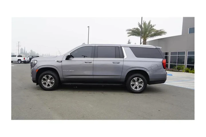 $40984 : 2022 Yukon XL SLE image 8